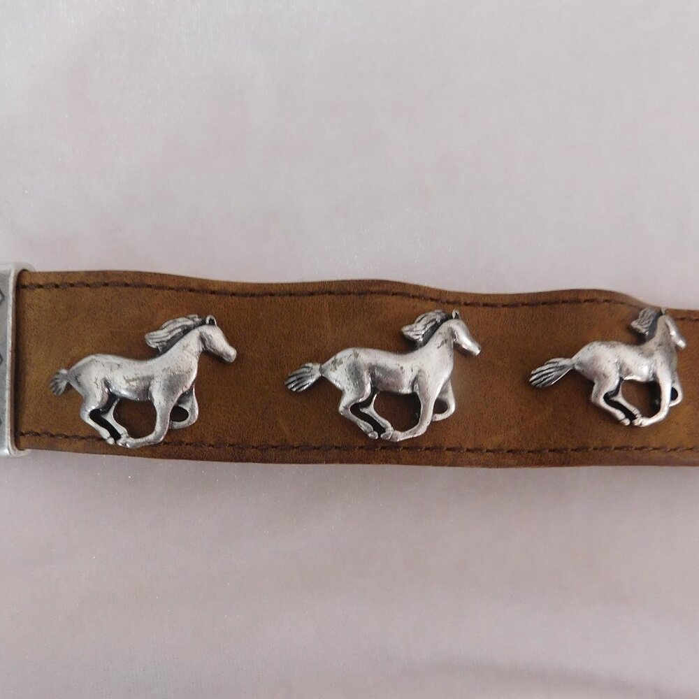 Ladies Montana SilverSmiths Horse Bracelet